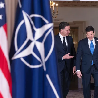 الناتو وضفتا الأطلسي.. أوروبا تدفع لإعادة تعريف العلاقة مع المظلة الأميركية