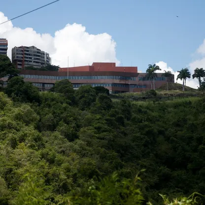 واشنطن ترسل فريقاً إلى فنزويلا.. وكاراكاس تعلن بدء "مرحلة دبلوماسية استكشافية"