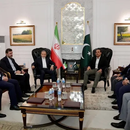 حرب إيران مباشر | وفد طهران يصل إسلام آباد.. وترقب لوصول ويتكوف وكوشنر وسط جهود لاستئناف التفاوض