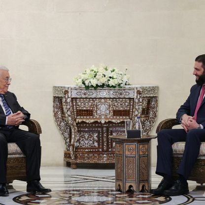 الشرع وعباس يتفقان على تشكيل لجان مشتركة لتعزيز علاقات فلسطين وسوريا