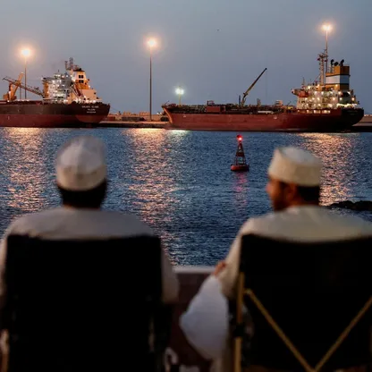 في ظل القيود الإيرانية.. زيادة تدريجية لحركة الملاحة بمضيق هرمز