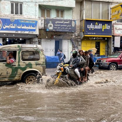 اليمن.. ضحايا ومفقودون وربع مليون متضرر جراء السيول والفيضانات