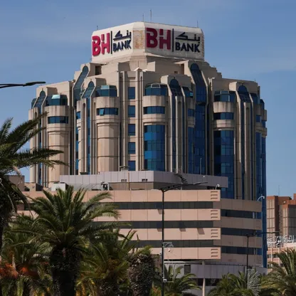 وسط توترات اقتصادية.. إضراب بنوك تونس يشل المعاملات المالية