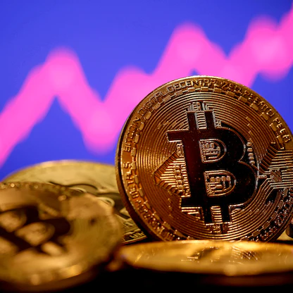 أول مركز لتعدين "بتكوين" يعمل بالطاقة الشمسية في الولايات المتحدة