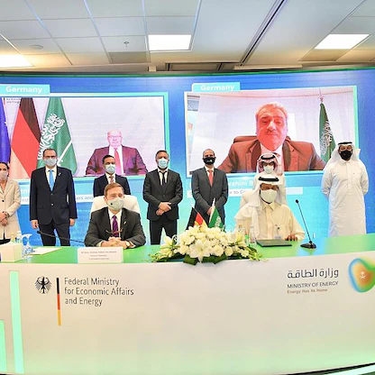 السعودية وألمانيا توقعان مذكرة تفاهم بشأن إنتاج الهيدروجين