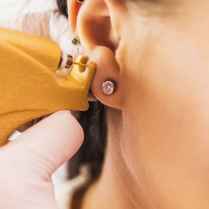 5 أسئلة يجب طرحها قبل الحصول على ثقوب الجسد "piercings"