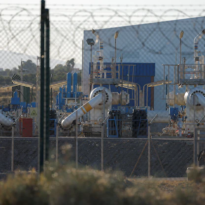 إسبانيا تطالب شركات الطاقة بـ"الحد" من الغاز الروسي