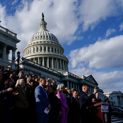 مجلس النواب ينهي أطول إغلاق حكومي في تاريخ أميركا