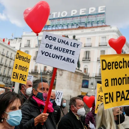 محكمة إسبانية ترفض وقف تنفيذ "موت رحيم" لفتاة مصابة بالشلل النصفي