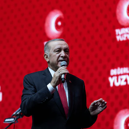 أردوغان يدعو زعيم المعارضة لإدراج "مسألة الحجاب" في الدستور