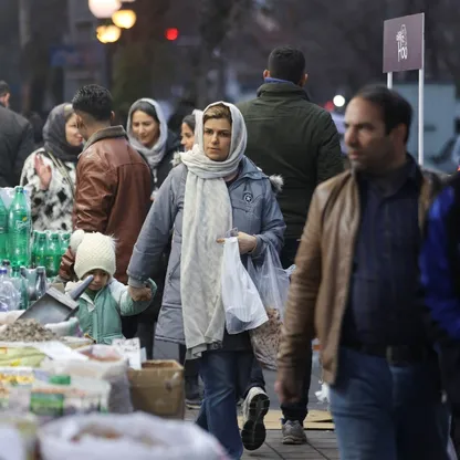 تجار إيران.. الخسائر الاقتصادية تصيب بالإحباط وتدفعهم لمعارضة الحكام