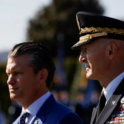 البنتاجون يعلن إحالة رئيس أركان الجيش الأميركي إلى "التقاعد"