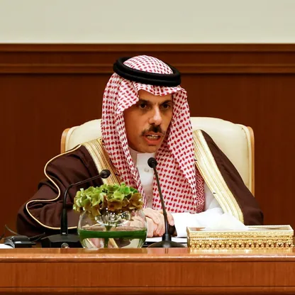 وزير الخارجية السعودي يبحث مع نظيريه الهندي والباكستاني الأوضاع في المنطقة