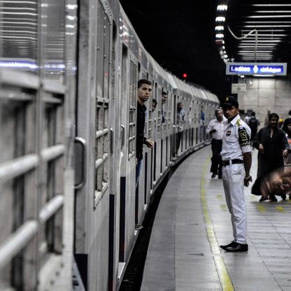 "تجربة ذاتية" تنتقد "الغطرسة الأميركية".. مترو أنفاق القاهرة يتفوق على نيويورك