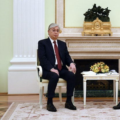 كازاخستان تنفي مساعدة روسيا في الالتفاف على عقوبات الغرب