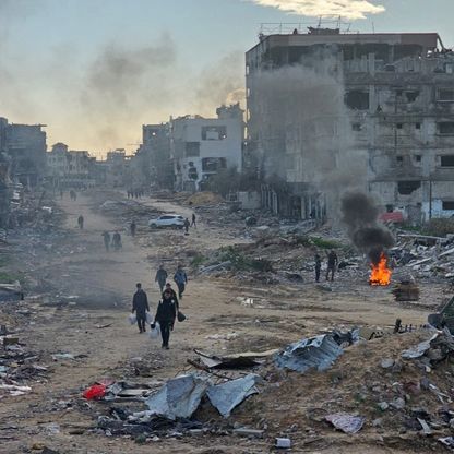 مؤشرات على عودة "حماس" لمدينة غزة.. تنشر ضباطاً وتدفع رواتب موظفين