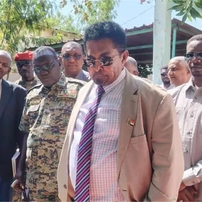 وزير سوداني يعلن عبر LinkedIn رغبته في عمل إضافي لضعف راتبه