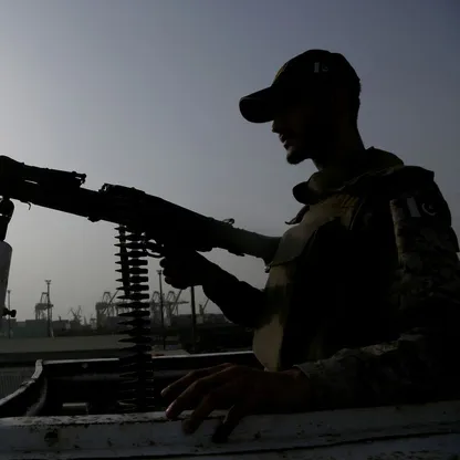 باكستان تعلن بدء عملية عسكرية ضد الهند وسط تبادل للقصف الجوي