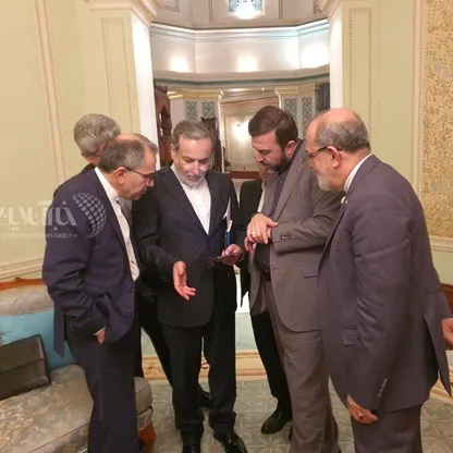 خامنئي: لست متفائلاً ولا متشائماً بالمفاوضات مع واشنطن.. والخطوات الأولى "جرت بشكل جيد"