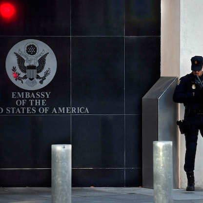 الطرود الملغومة في إسبانيا.. السفارة الأميركية أحدث هدف واتهامات لروسيا
