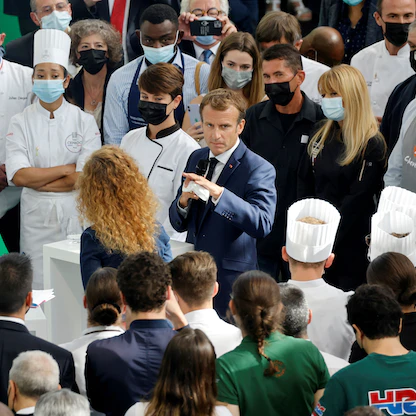 "بيضة وطحين وحذاء".. أبرز هجمات المواطنين على قادة عالميين