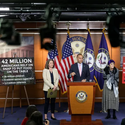 مع استمرار الإغلاق الحكومي.. 42 مليون أميركي مهددون بفقدان قسائم الطعام