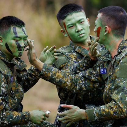 بـ"دروس من حرب غزة".. تايوان تتدرب على صد هجوم صيني محتمل