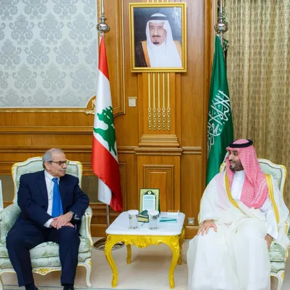 ولي العهد السعودي يستقبل رئيس الوزراء اللبناني