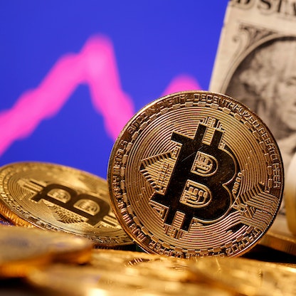 "الدولار الرقمي".. خطة إدارة بايدن لضبط سوق العملات المشفرة