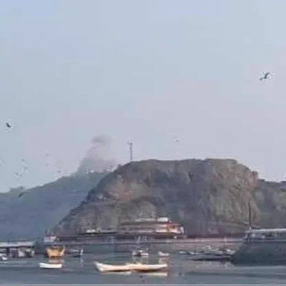 اليمن.. ضحايا وجرحى في هجوم صاروخي للحوثيين على قصر معاشيق بعدن