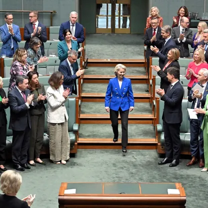 أوروبا تدعو أميركا وإيران للجلوس إلى طاولة المفاوضات فوراً لإنهاء إغلاق هرمز