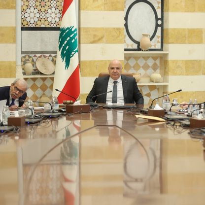 لبنان.. المجلس الأعلى للدفاع يحذر حماس ويمهد لسحب السلاح من المخيمات الفلسطينية