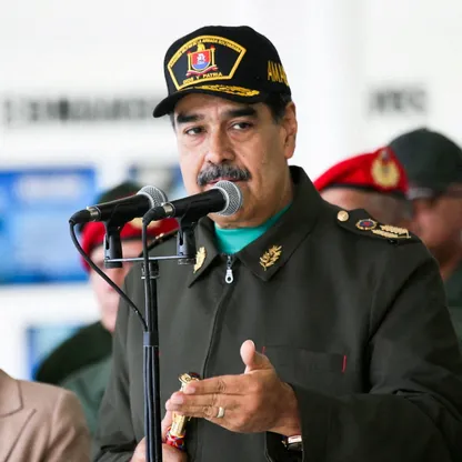 فنزويلا.. مادورو منفتح على الحوار مع ترمب ويتجنب التعليق على الضربة الأميركية