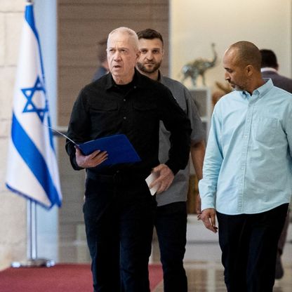 وزير الدفاع الإسرائيلي: ندرس بدائل لـ"حماس" في حكم غزة