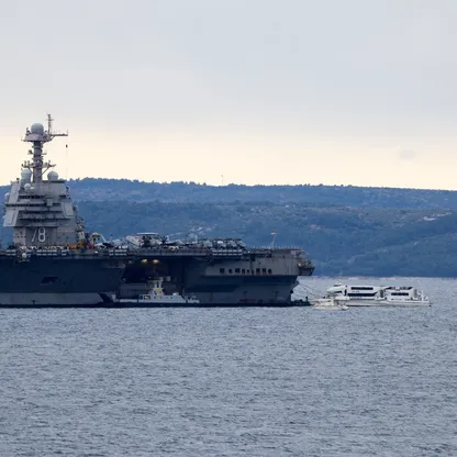 حاملة الطائرات الأميركية جيرالد فورد ترسو في ميناء بكرواتيا لإجراء إصلاحات