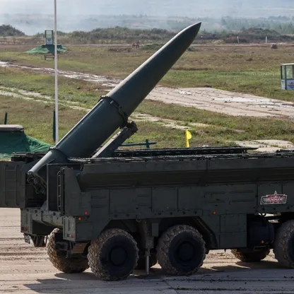 بعد التطوير.. صواريخ Iskander الروسية تفتك بالدفاعات الجوية في أوكرانيا