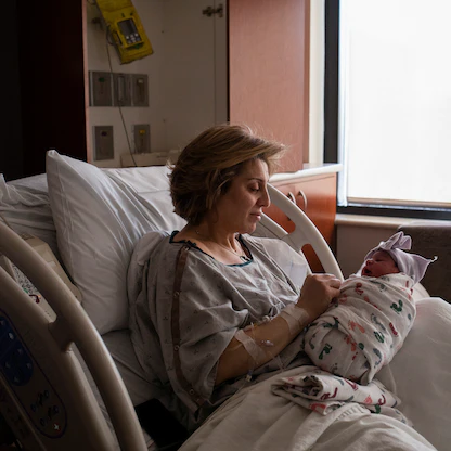 تسمم ما بعد الولادة.. الأسباب والأعراض وطرق الوقاية