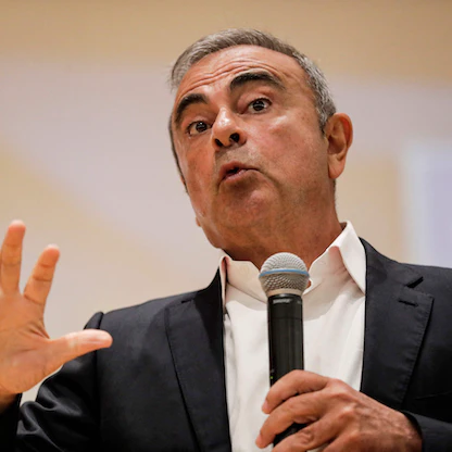 فرنسا تُصدر مذكرة توقيف دولية بحق كارلوس غصن 