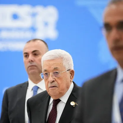 نائب للرئيس الفلسطيني لأول مرة.. هل ينتهي عصر "القائد الأب"؟