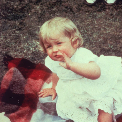 ذكرى ميلاد الأميرة ديانا.. طفولة قاسية ومهن بسيطة في حياة أميرة القلوب