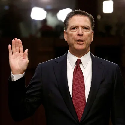 توجيه لائحة اتهامات جنائية لمدير FBI السابق.. وترمب: العدالة تتحقق