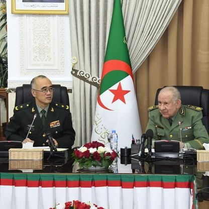 الجزائر والصين تبحثان تعزيز التعاون العسكري والصناعات الدفاعية