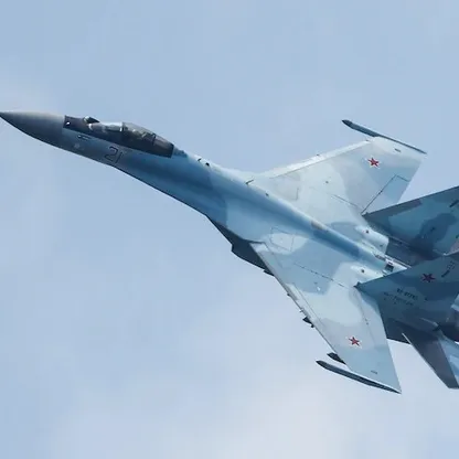 مقارنة بين المقاتلة الأميركية F-22 والروسية Su-35