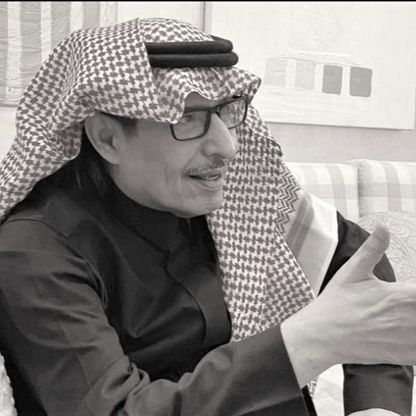 رحيل "العابر".. الكاتب والشاعر محمد عبد اللطيف آل الشيخ