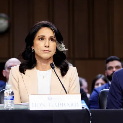 تقرير: توتر متصاعد بين جابارد ومدير CIA بعد كشفها هوية عميلة سرية