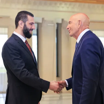 اجتماع ثلاثي في دمشق بين الشرع وعبدي والموفد الأميركي لـ"تذليل عقبات" اتفاق الدمج