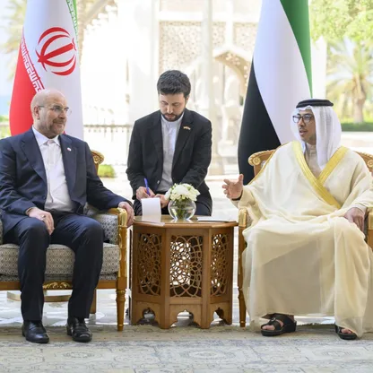 منصور بن زايد يبحث مع قاليباف سبل خفض التصعيد في المنطقة