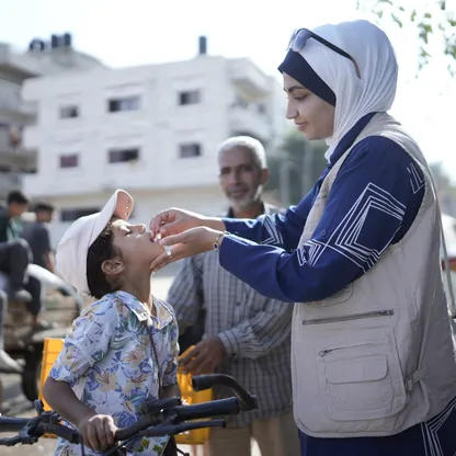 الصحة العالمية تعلن استئناف التطعيم ضد شلل الأطفال في غزة السبت