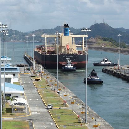 الجفاف و"قطار المحيطات" يهددان قناة بنما