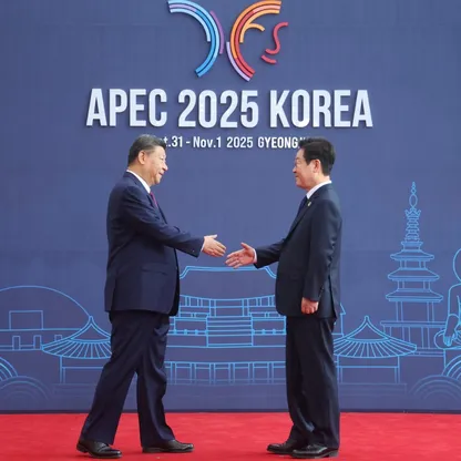 تحركات مكثفة للرئيس الصيني في "قمة أبيك".. وواشنطن تدافع عن "غياب ترمب"